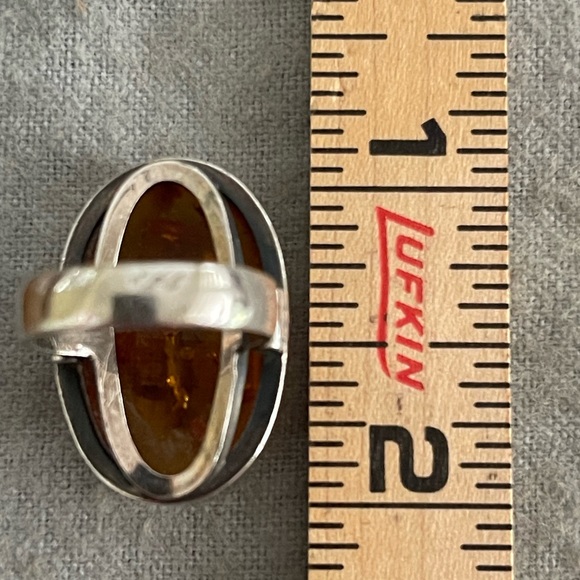 Amber and sterling silver ring. Size 5 3/4. EUC. Beautiful color. - Picture 8 of 9